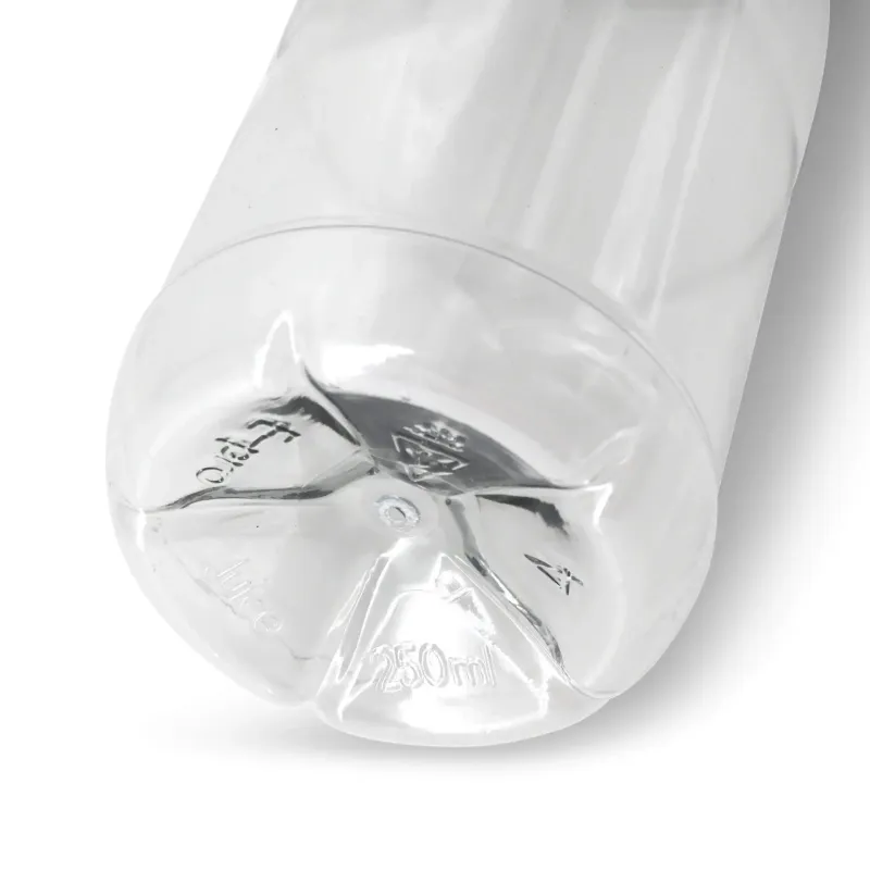 Flessen van gerecycled PET - 250 ml Transparant/Zwart Deksel - 285 st