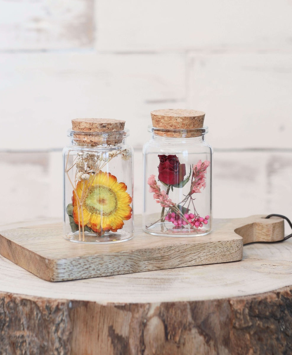 Glazen buis met 2 diverse droogbloemen Ø4,5cm, H: 7,5cm - 12 st