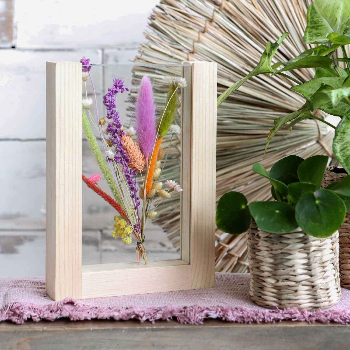 Houten standaard voor droogbloemen etc. 18cm hoog - 1 st