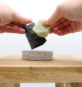 Cement wasbakje donkergrijs Ø 80 x H: 20 mm - 12 stuks